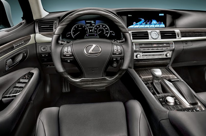 Cho thuê xe cưới Lexus LS460 4 chỗ